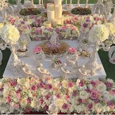 سفره عقد گلآرایی شده